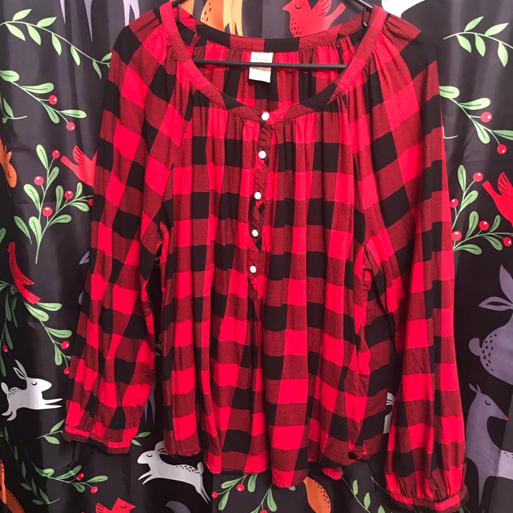 Cute plaid flowy top by faded glory